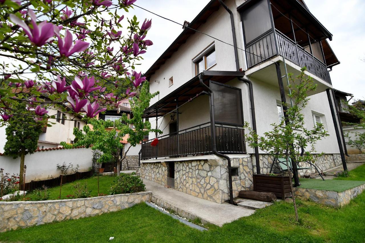 Garden Of Dreams & Free Private Parking Daire Saraybosna Dış mekan fotoğraf
